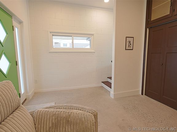 3rd image of 4701 Howard St