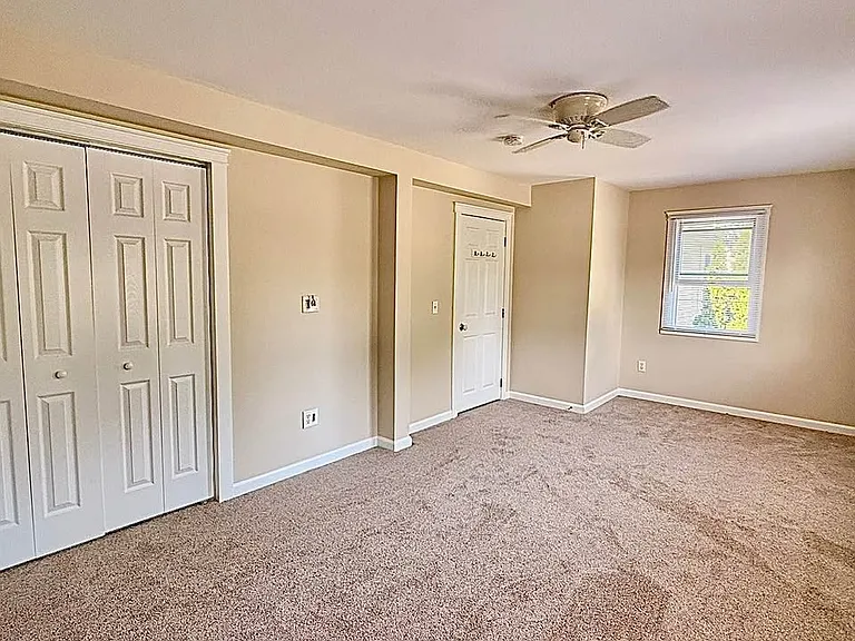31 Peachtree Rd — Photo 9