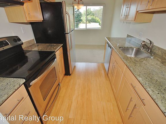 3rd image of 1222 Oak Grove Ave APT 304