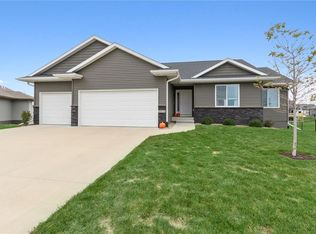 3478 Montgomery Cir, Marion, IA 52302