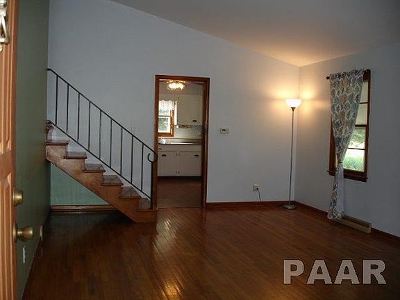 5th image of 85 Longwood Dr