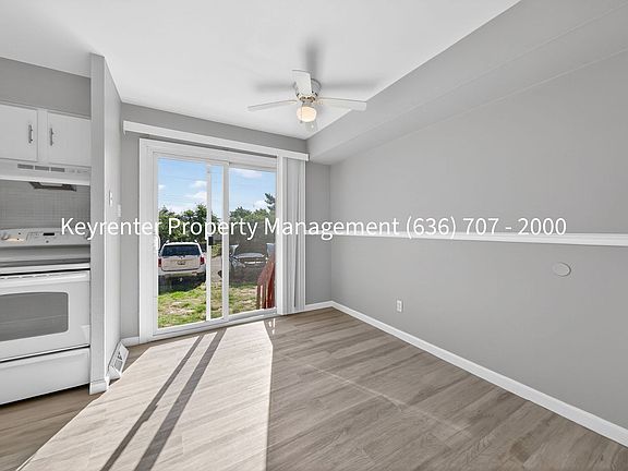 5th image of 920 Parkcrest Dr #924