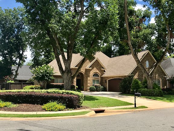 2nd image of 200 Taylor Elaine Dr