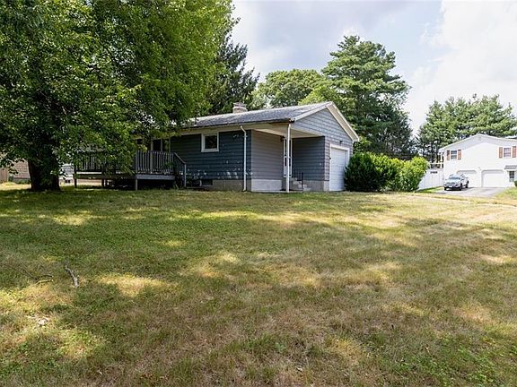 2nd image of 12 Cypress Dr