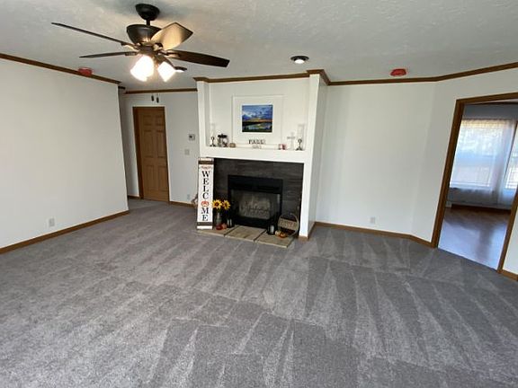 5th image of 1125 W Worstell Ln