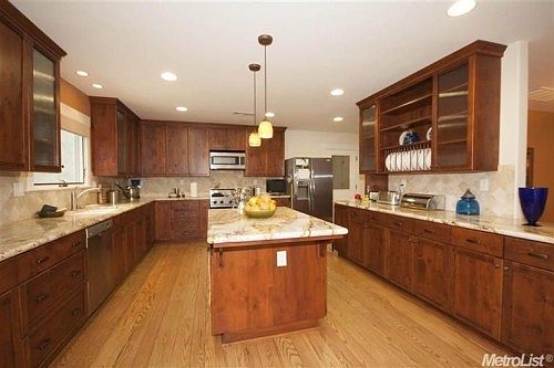 4th image of 1921 Rockwood Dr