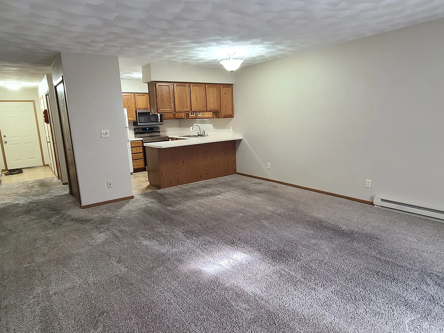 2 bed, 944 sqft, $950 — Photo 3