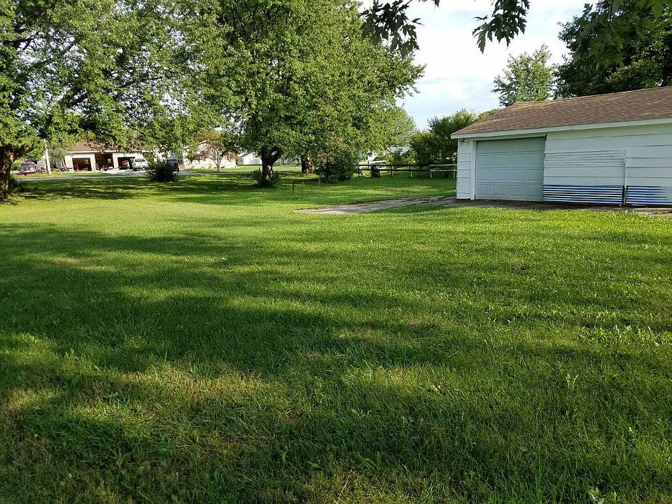 302 Story St, Sheldahl, IA 50243 Zillow