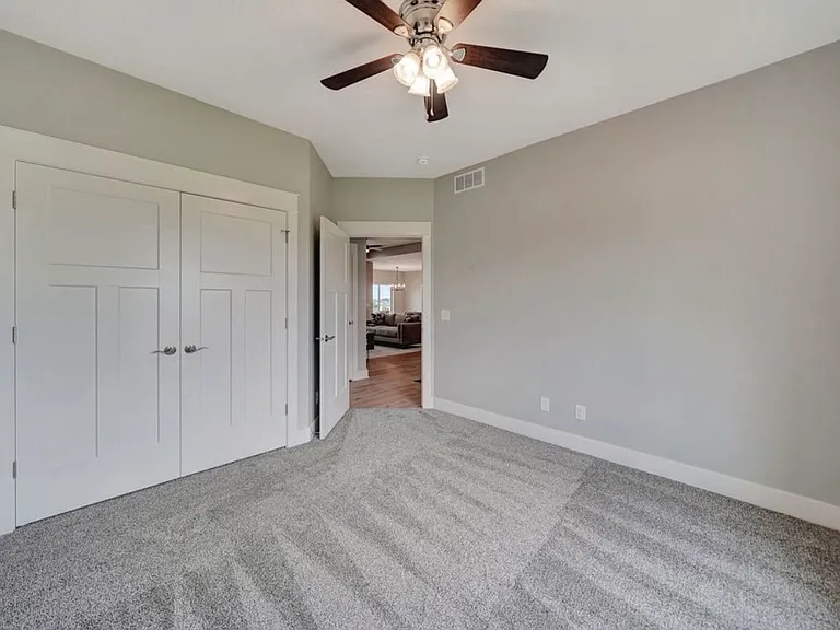 8641 S 49th St — Photo 12