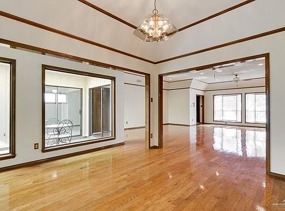 4th image of 220 Toronto Ave APT 52