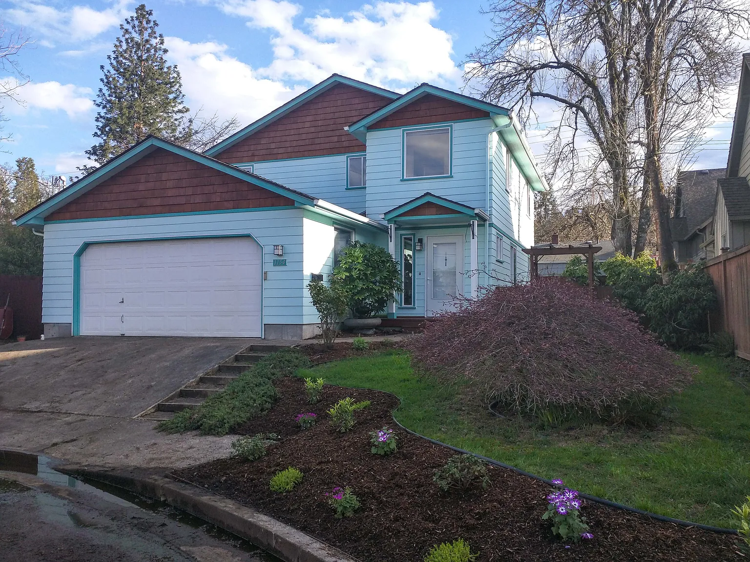 1154 W 27th Pl photo 1