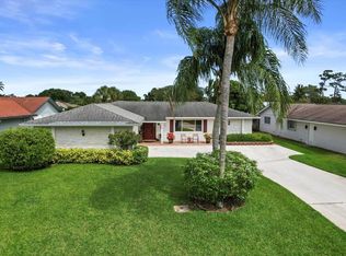 9720 Heather Cir E, Palm Beach Gardens, FL 33410