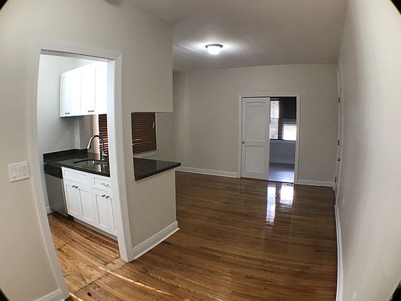 5th image of 222 Phoenetia Ave APT 6