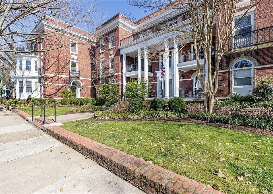 1st image of 2421 Rosewood Ave APT 1