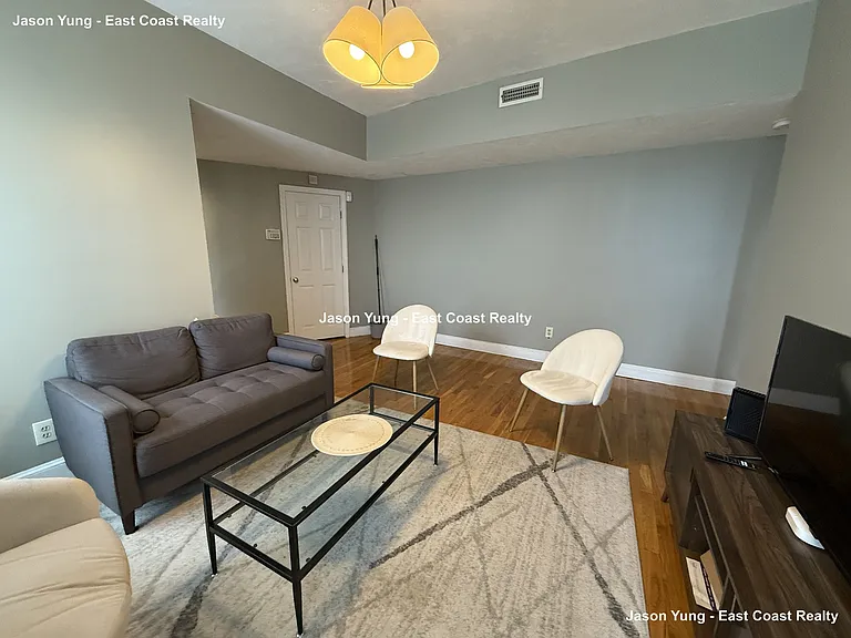 17 Highgate St #8 — Photo 12