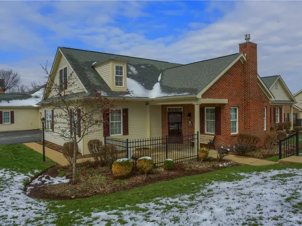 2164 Isleworth Ln, Cranberry Township, PA 16066