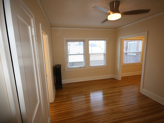 4th image of 4263 SE Belmont St APT 204