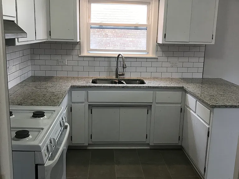 8022 N Oriole Ave #1 — Photo 4