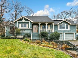 96 W Rutland Rd, Milford, CT 06461