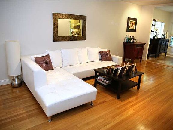 2nd image of 636 Minorca Ave