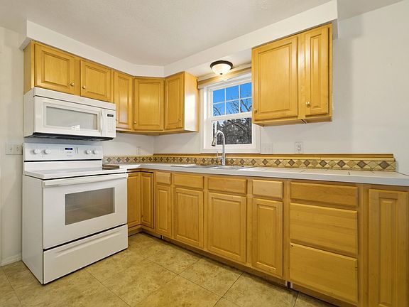 4th image of 9140 W San Pierre Rd