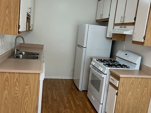 Kitchen -Apt 107
