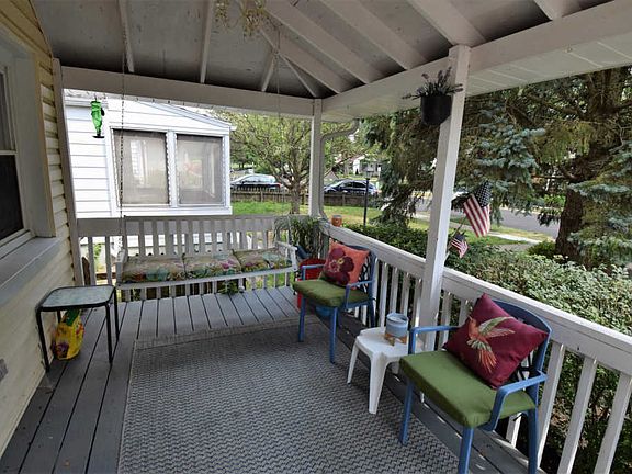 3rd image of 544 E Royal Forest Blvd