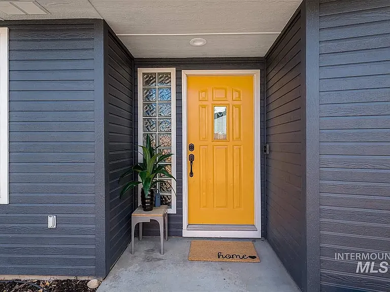 11955 W Driftwood Ct — Photo 3