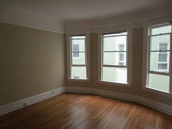 3rd image of 1450 Washington St APT 4