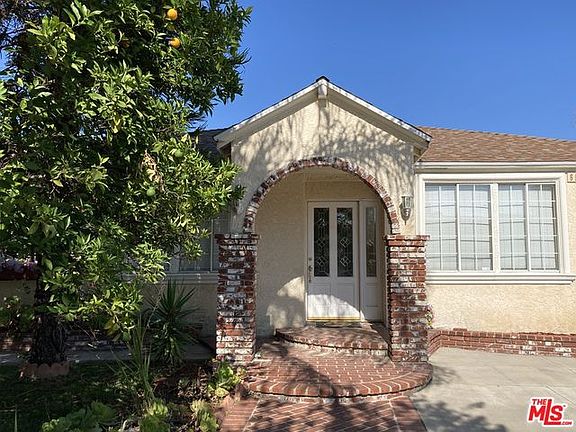 3rd image of 6556 Camellia Ave