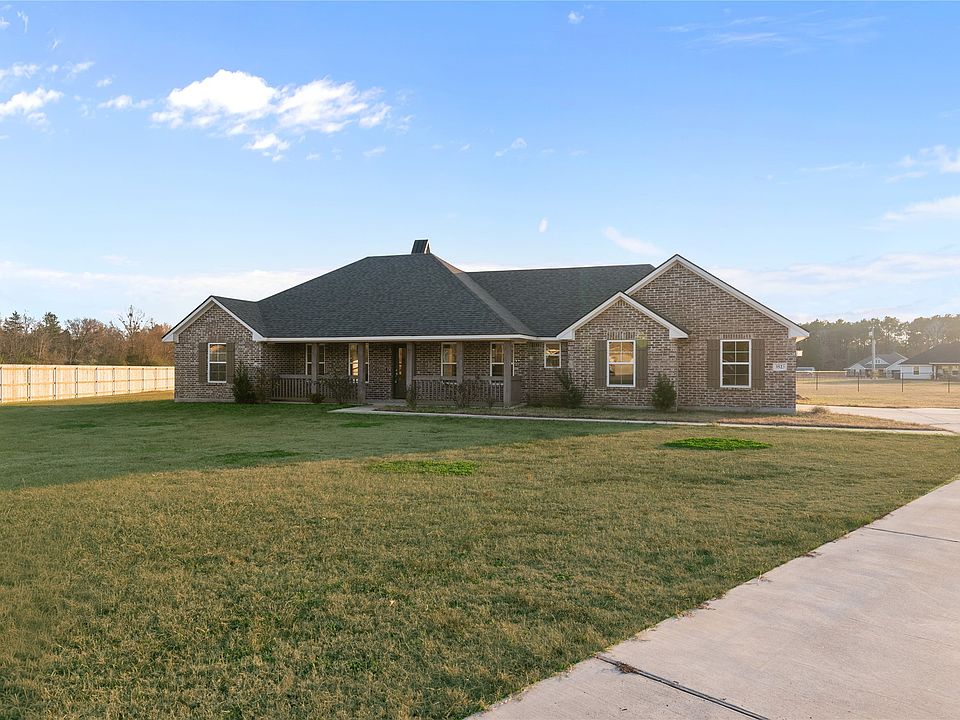 1st image of 3523 Windwood Cir