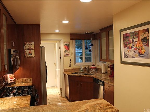 4th image of 6630 Clybourn Ave Unit 145