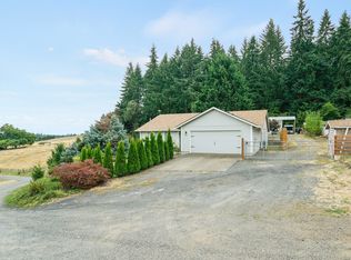 32698 Berry Hill Ln, Saint Helens, OR 97051