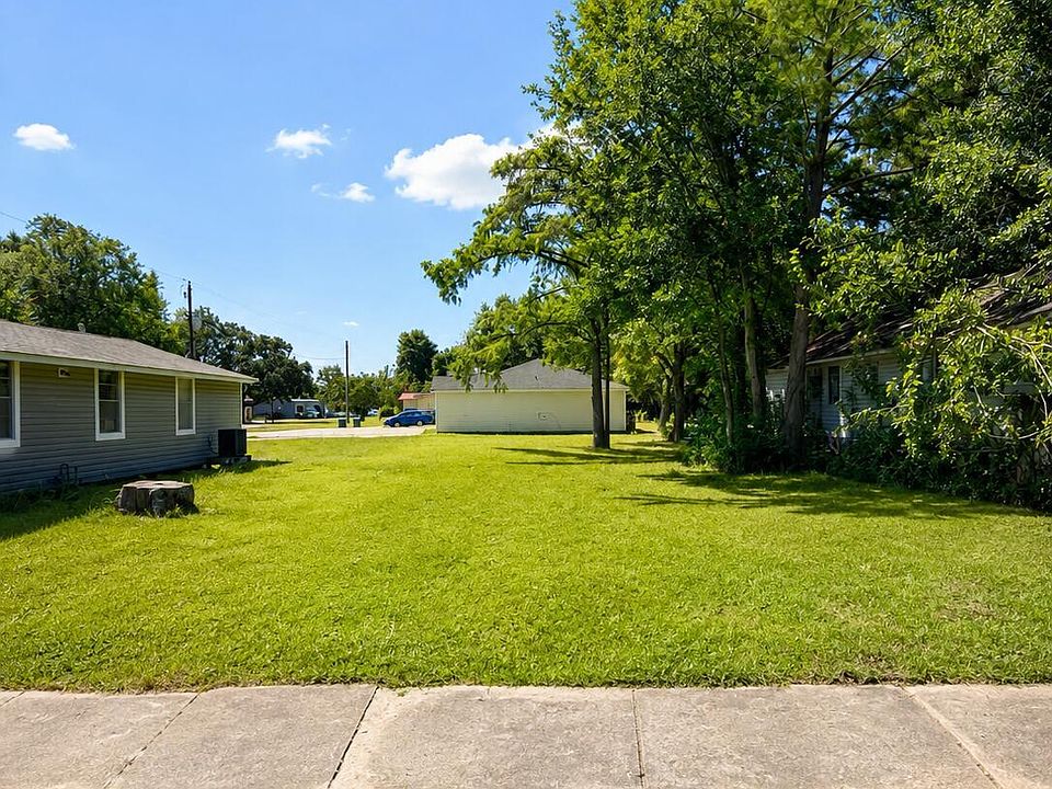 1st image of 2203 30th St
