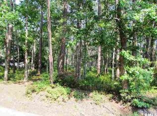 16 Wade Hampton Dr, Beaufort, SC 29907