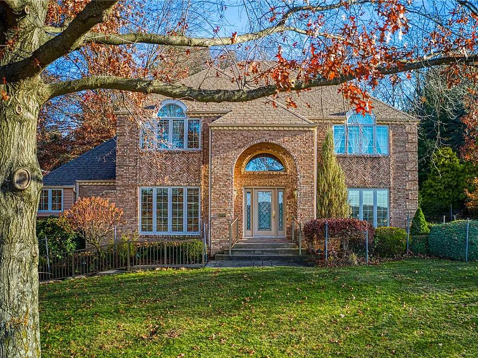 1st image of 10010 Parkland Dr