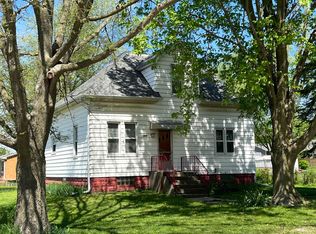 202 7th Ave, Durant, IA 52747