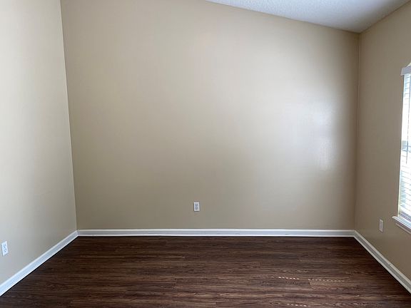 3rd image of 3205 Ginny Lake Dr