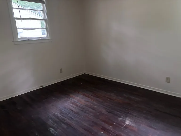 2317 Briarfield Rd — Photo 2