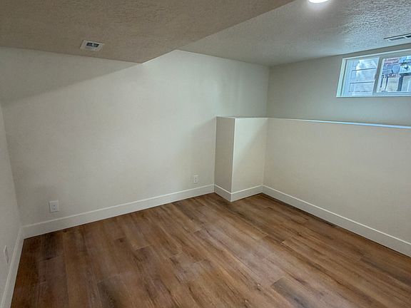 5th image of 2543 S Highland Dr #B