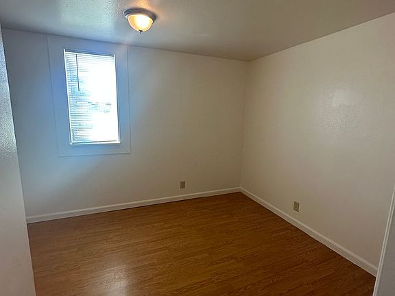 2nd image of 1029 S Division St #1