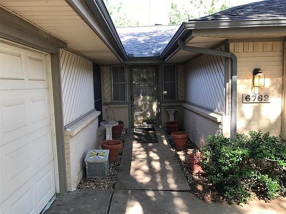 3rd image of 6762 Winchester Ct