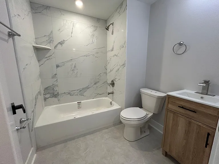 2205 N Franklin St #1 — Photo 11