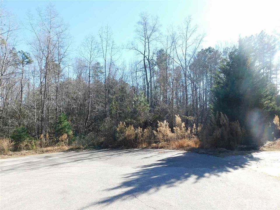2nd image of 28 Whitney Dr