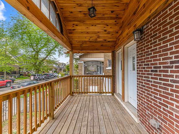 4th image of 8804 Mason Pl