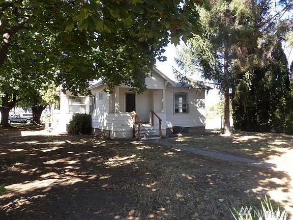 3rd image of 1512 Dogwood St