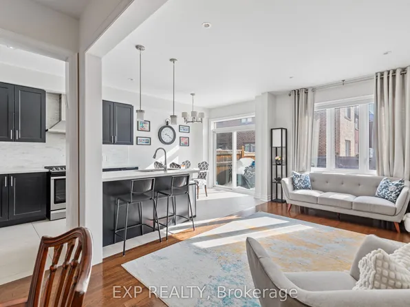 7 Goldthread Ter, Toronto, ON M3H 0B8