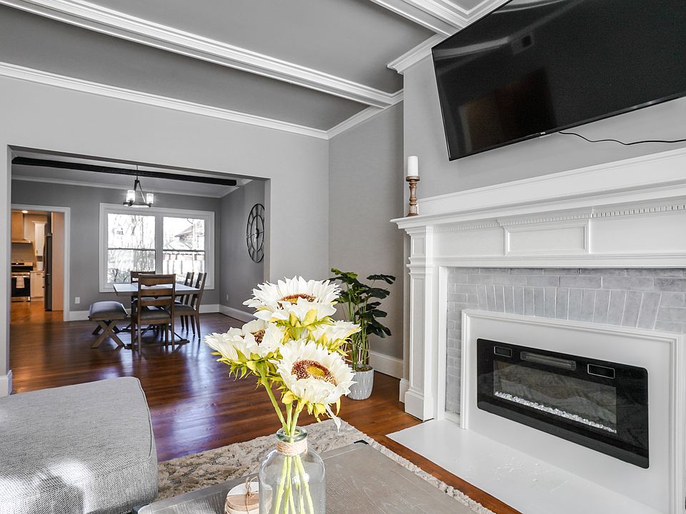 1st image of 179 Babcock St #2