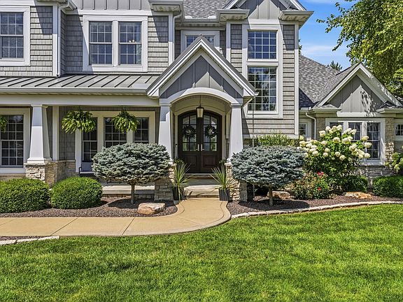 4th image of 1502 Riverwood Point