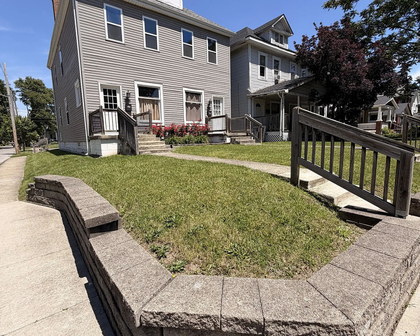 3 bed, 1100 sqft, $1,650 — Photo 1